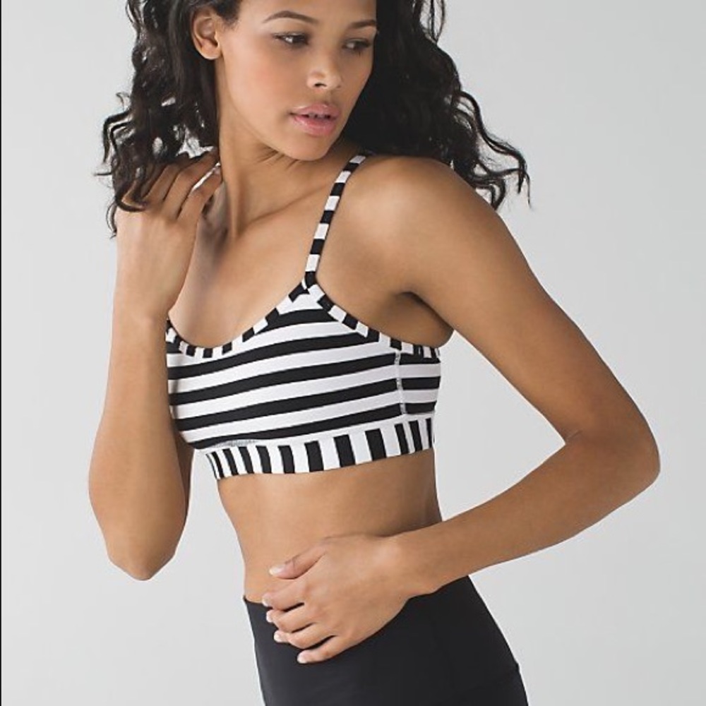 NWOT Lululemon Flow Y Bra Size 4